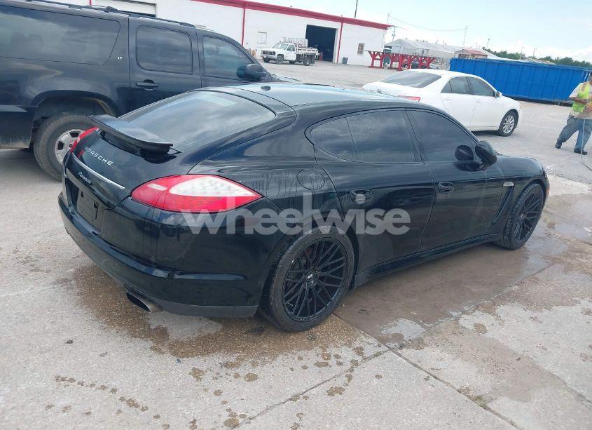 Photo 4 of 2011 Porsche Panamera 4 (VIN WP0AA2A71BL018792)