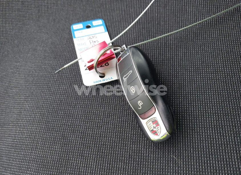 Photo 11 of 2015 Porsche Panamera 4 (VIN WP0AA2A71FL002436)