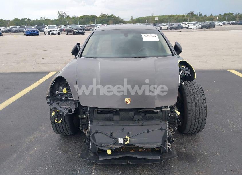 Photo 13 of 2015 Porsche Panamera 4 (VIN WP0AA2A71FL002436)