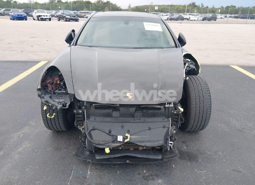 Photo 6 of 2015 Porsche Panamera 4 (VIN WP0AA2A71FL002436)