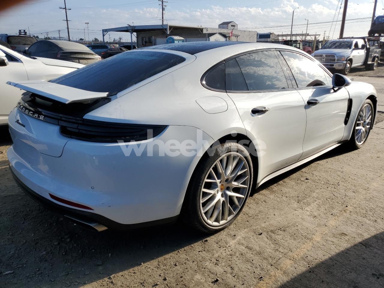 Photo 3 of 2017 PORSCHE PANAMERA 2 (VIN WP0AA2A73HL103786)