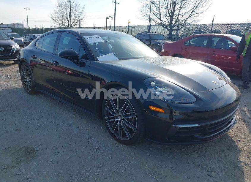 2018 Porsche Panamera 4 (VIN WP0AA2A73JL119458) main photo