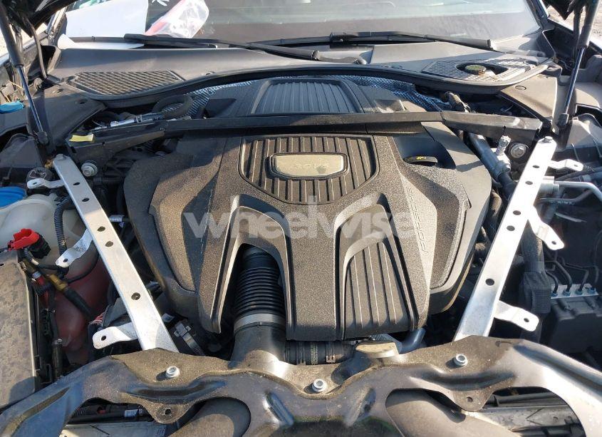 Photo 10 of 2018 Porsche Panamera 4 (VIN WP0AA2A73JL119458)