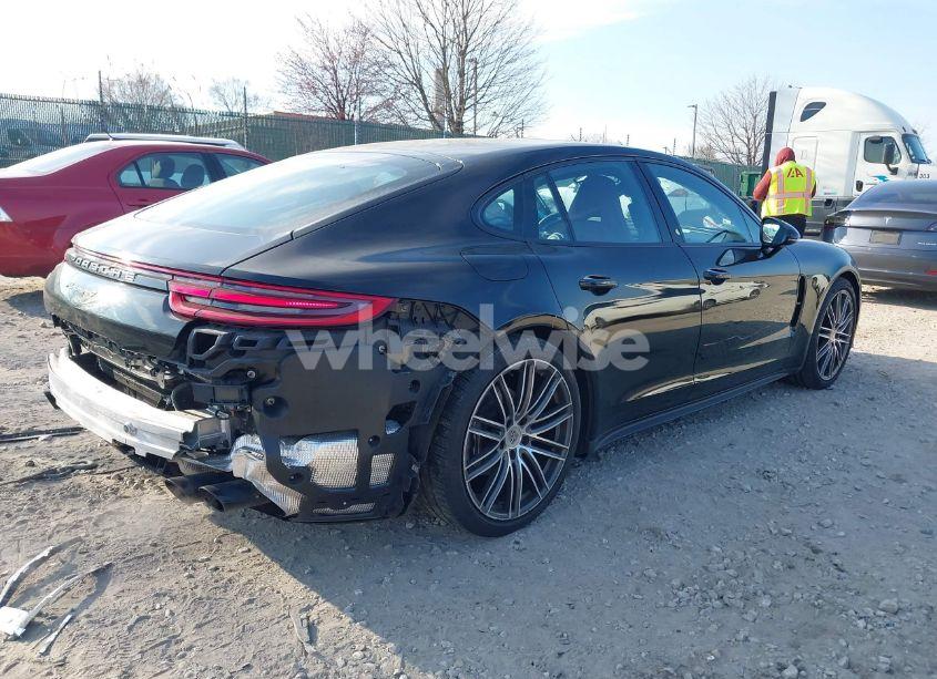 Photo 4 of 2018 Porsche Panamera 4 (VIN WP0AA2A73JL119458)