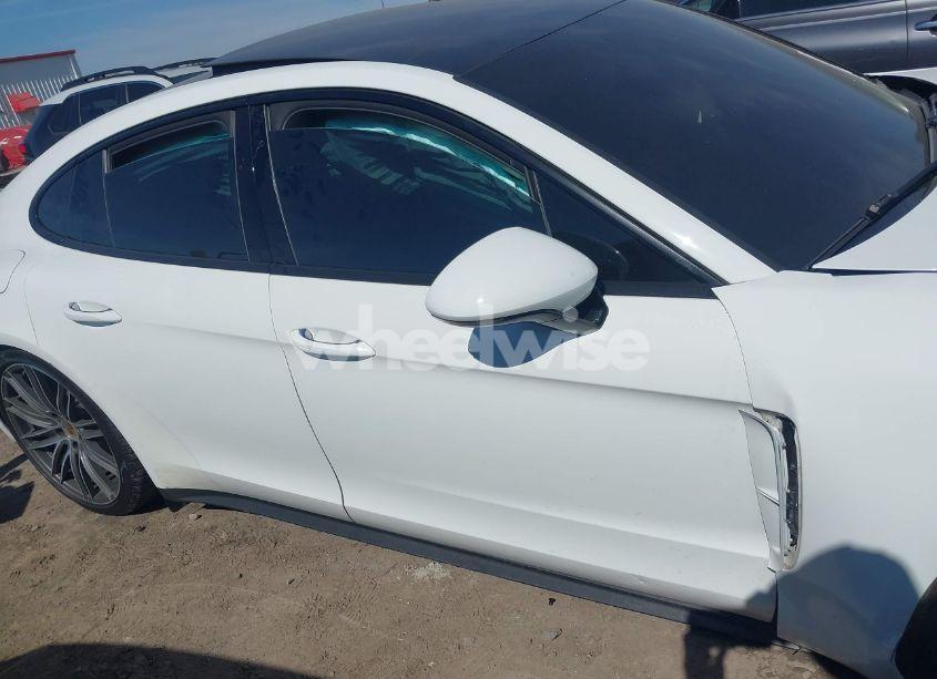 Photo 13 of 2018 Porsche Panamera 4 (VIN WP0AA2A74JL105312)