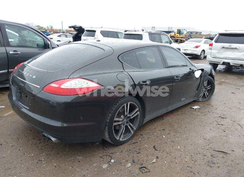 Photo 4 of 2012 Porsche Panamera 4 (VIN WP0AA2A75CL072582)