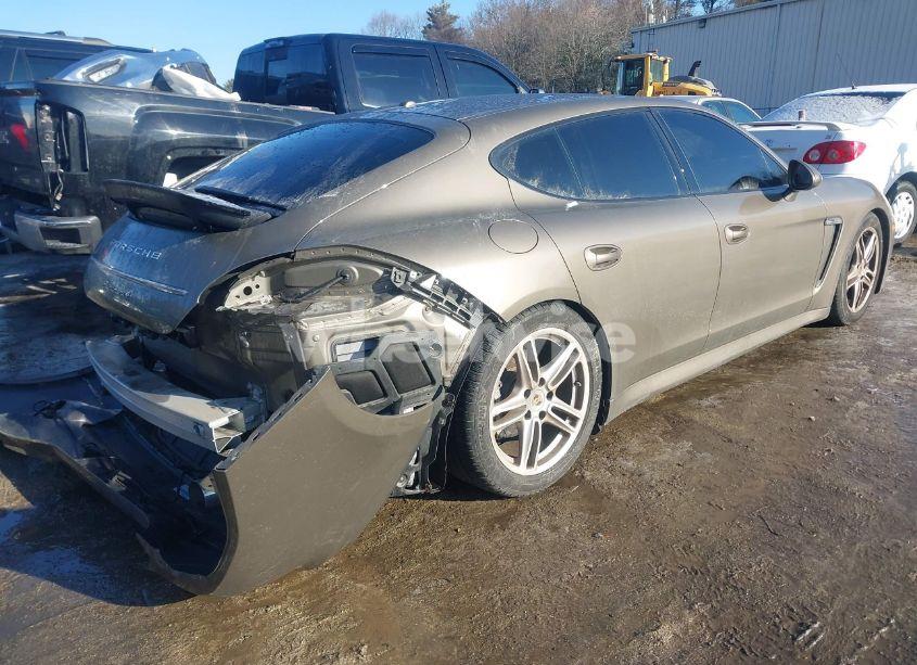 Photo 4 of 2011 Porsche Panamera 4 (VIN WP0AA2A77BL021017)
