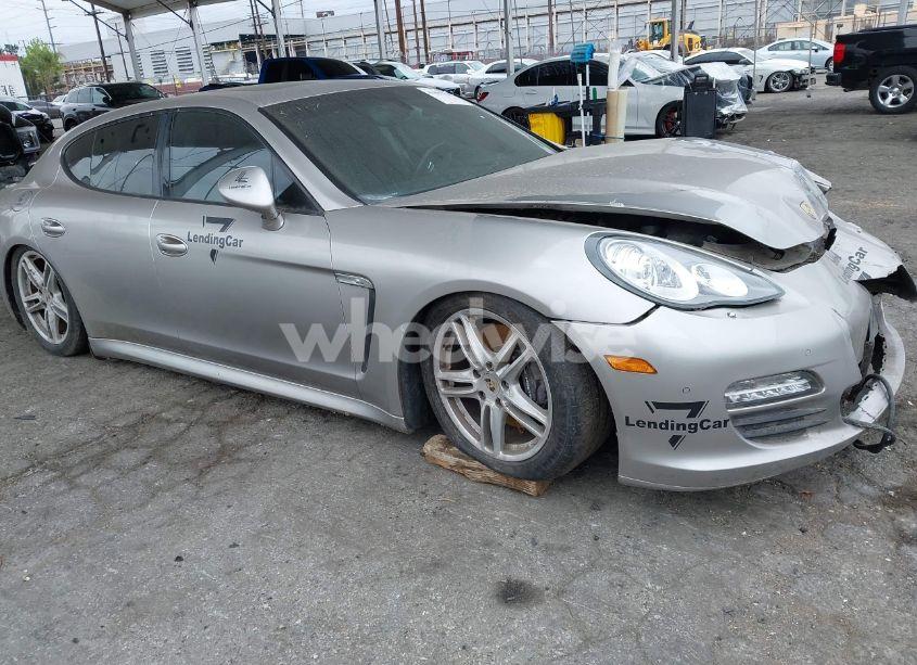 2011 Porsche Panamera 4 (VIN WP0AA2A78BL021432) main photo