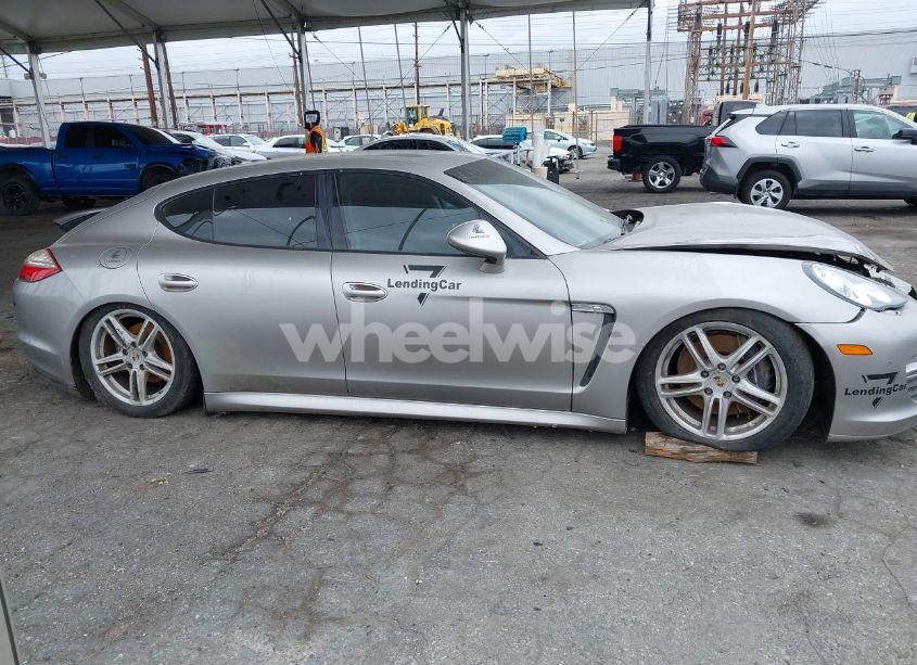 Photo 13 of 2011 Porsche Panamera 4 (VIN WP0AA2A78BL021432)