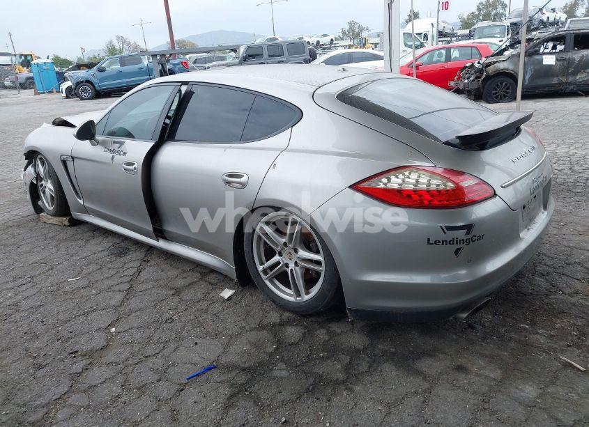 Photo 3 of 2011 Porsche Panamera 4 (VIN WP0AA2A78BL021432)