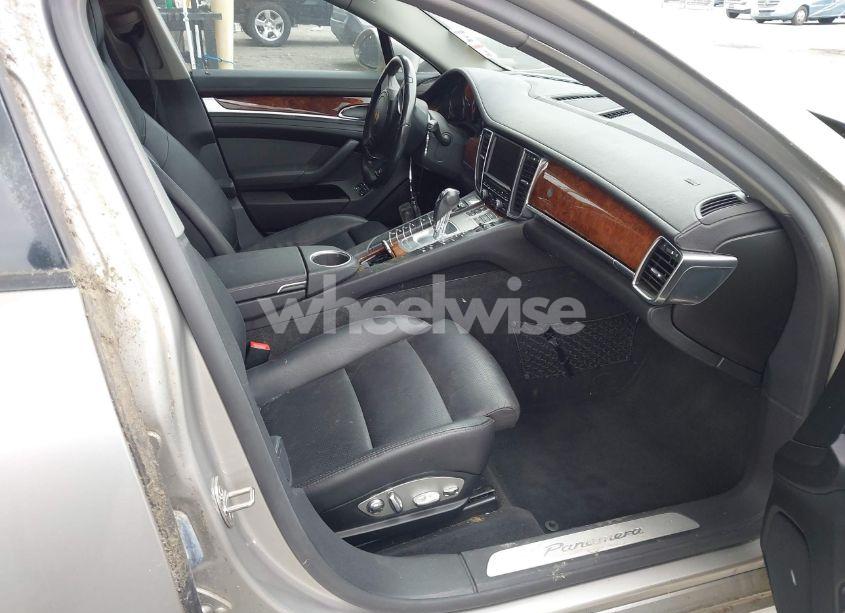 Photo 5 of 2011 Porsche Panamera 4 (VIN WP0AA2A78BL021432)
