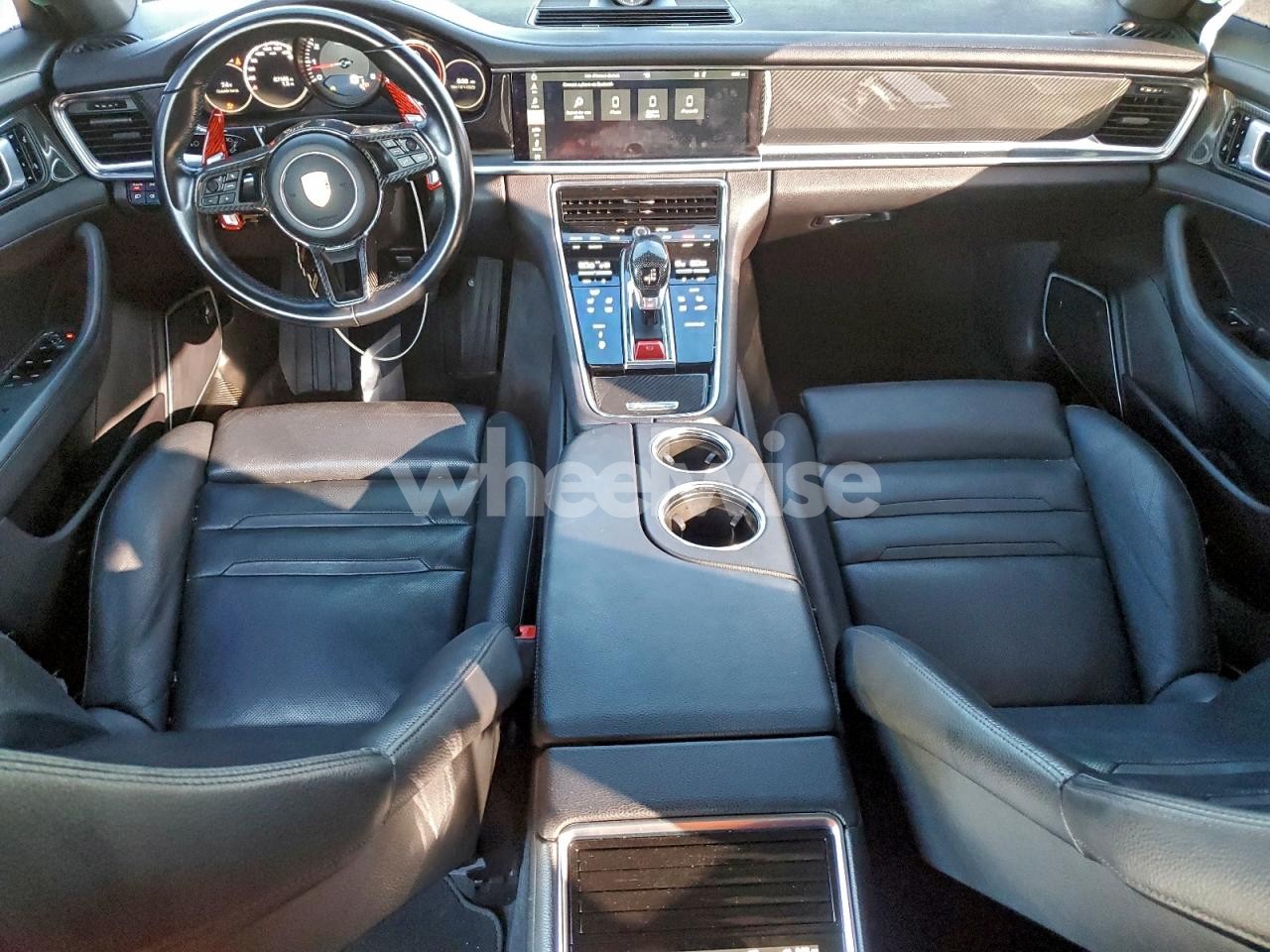 Photo 8 of 2018 PORSCHE PANAMERA 4 (VIN WP0AA2A79JL104124)