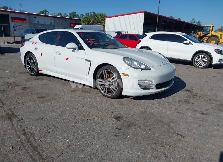 2013 Porsche Panamera 4 (VIN WP0AA2A7XDL014047) main photo
