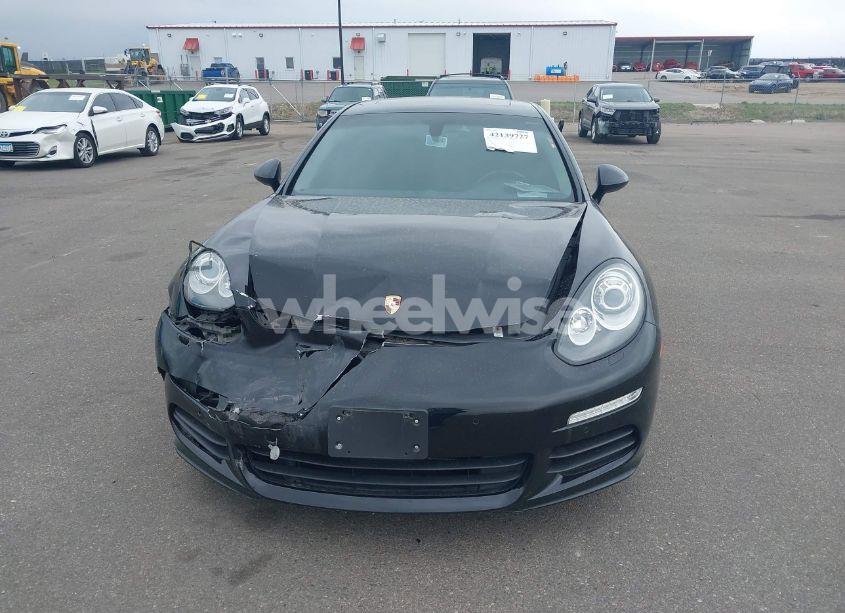 Photo 12 of 2015 Porsche Panamera 4 (VIN WP0AA2A7XFL001463)