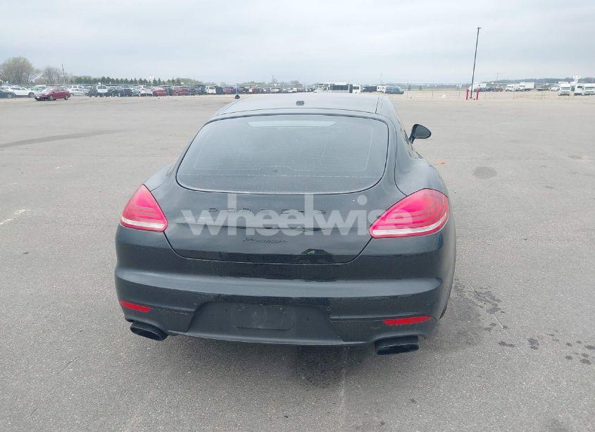 Photo 16 of 2015 Porsche Panamera 4 (VIN WP0AA2A7XFL001463)