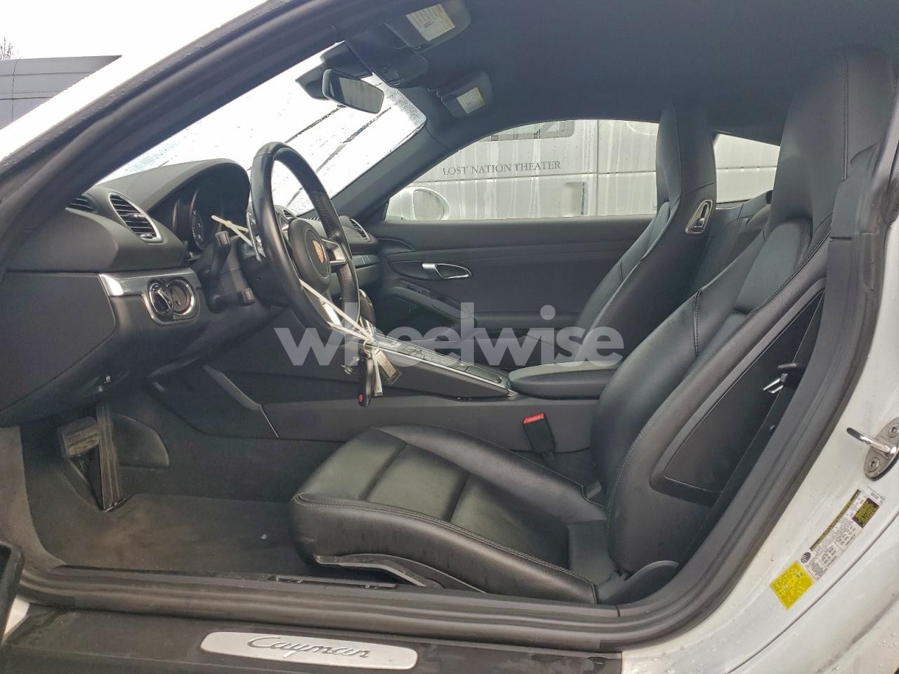 Photo 7 of 2018 PORSCHE CAYMAN (VIN WP0AA2A81JK262696)