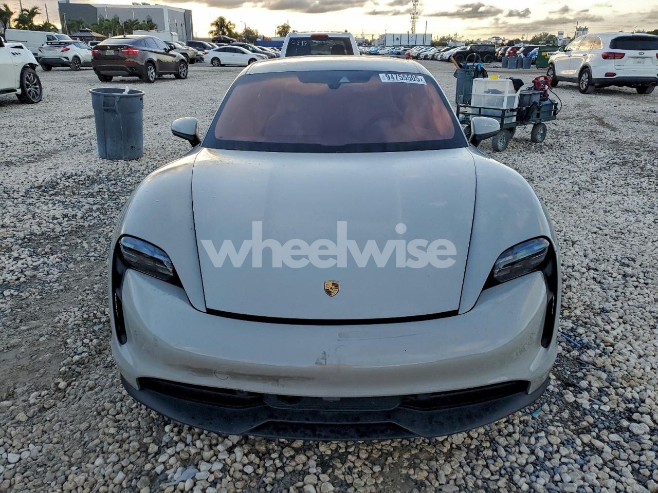 Photo 5 of 2022 PORSCHE TAYCAN (VIN WP0AA2Y12NSA11834)