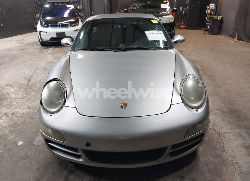 Photo 13 of 2005 Porsche 911 CARRERA S (VIN WP0AB29935S742402)
