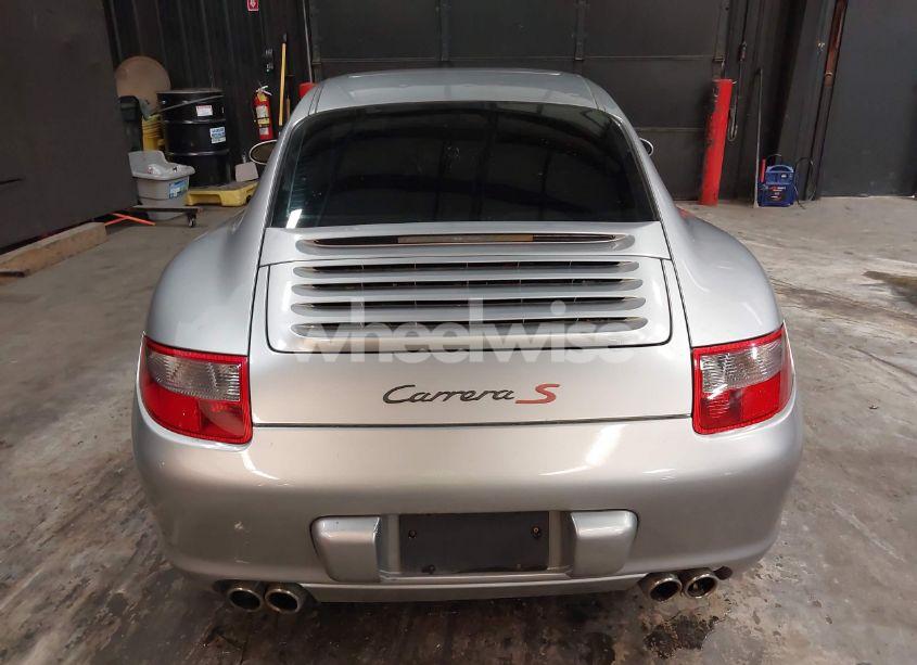 Photo 17 of 2005 Porsche 911 CARRERA S (VIN WP0AB29935S742402)