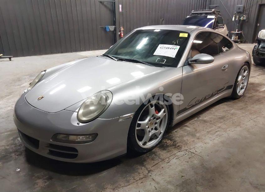 Photo 2 of 2005 Porsche 911 CARRERA S (VIN WP0AB29935S742402)