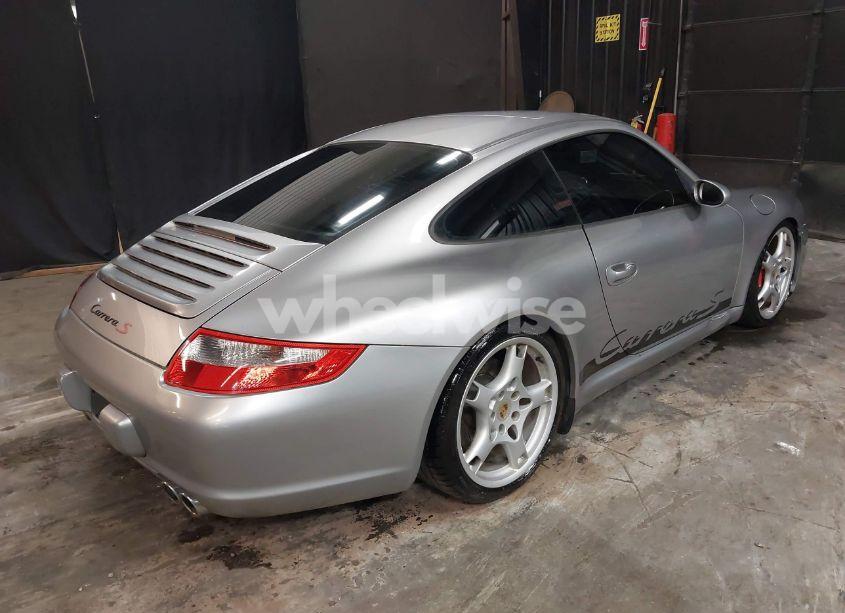 Photo 4 of 2005 Porsche 911 CARRERA S (VIN WP0AB29935S742402)