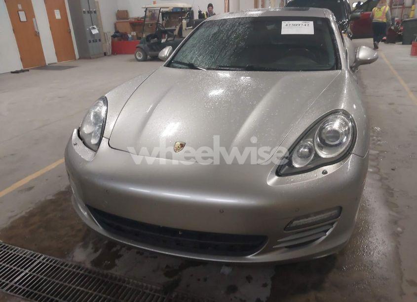 Photo 12 of 2012 Porsche Panamera 4S (VIN WP0AB2A71CL060068)