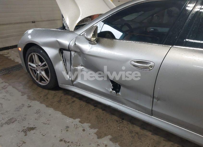 Photo 6 of 2012 Porsche Panamera 4S (VIN WP0AB2A71CL060068)