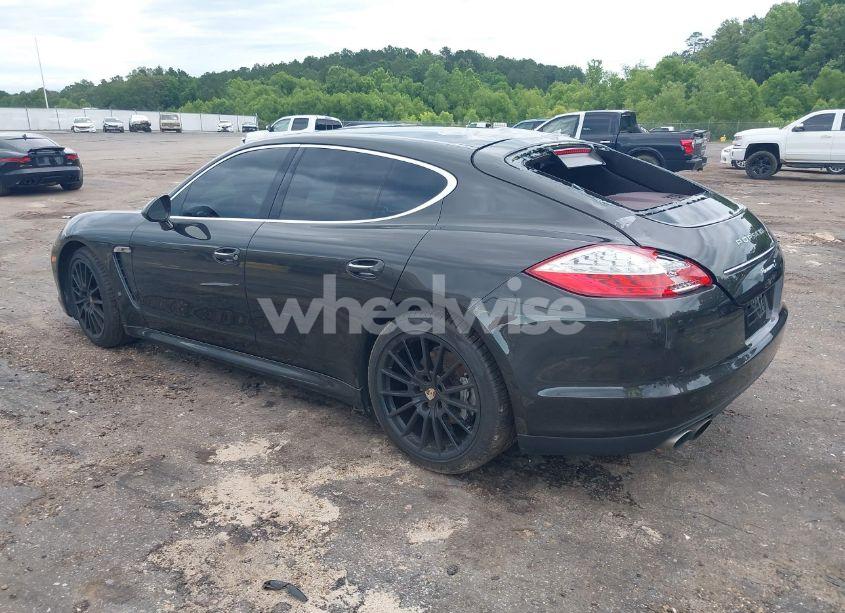 Photo 3 of 2010 Porsche Panamera S (VIN WP0AB2A73AL061283)