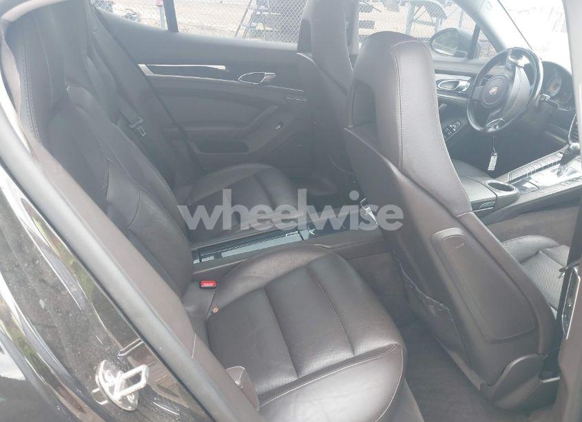 Photo 8 of 2010 Porsche Panamera S (VIN WP0AB2A73AL061283)