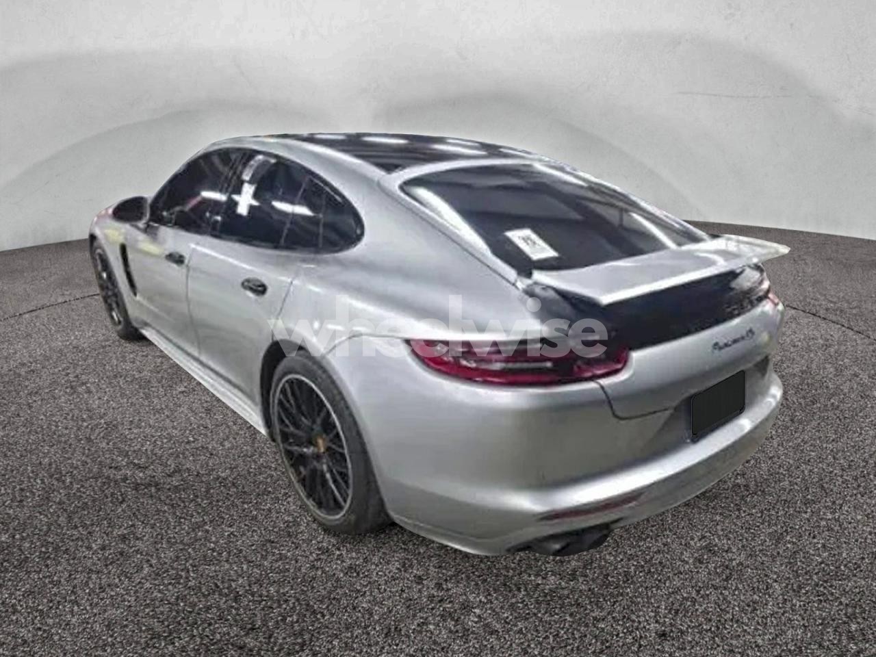 Photo 3 of 2018 PORSCHE PANAMERA 4S (VIN WP0AB2A73JL134653)