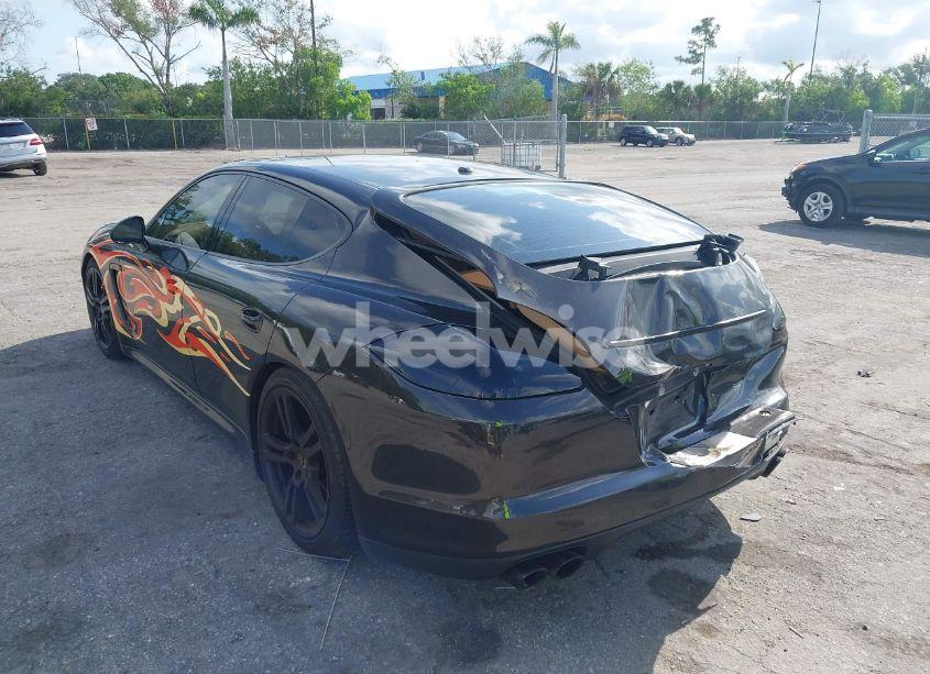 Photo 3 of 2011 Porsche Panamera S (VIN WP0AB2A7XBL062934)