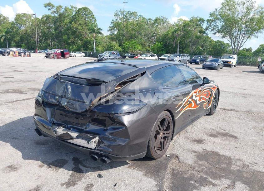 Photo 4 of 2011 Porsche Panamera S (VIN WP0AB2A7XBL062934)