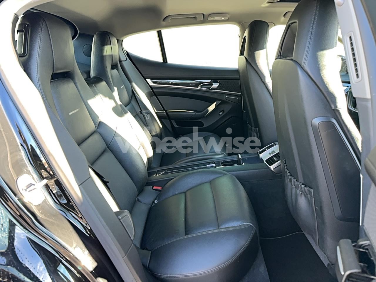 Photo 6 of 2014 PORSCHE PANAMERA S HYBRID (VIN WP0AD2A72EL044989)