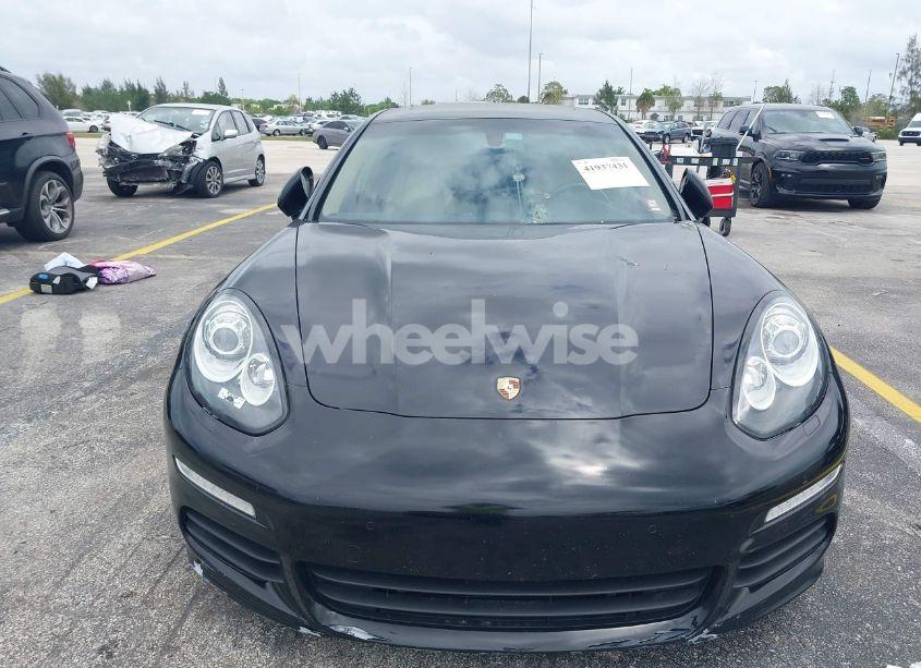 Photo 12 of 2015 Porsche Panamera E-HYBRID S (VIN WP0AD2A72FL040703)