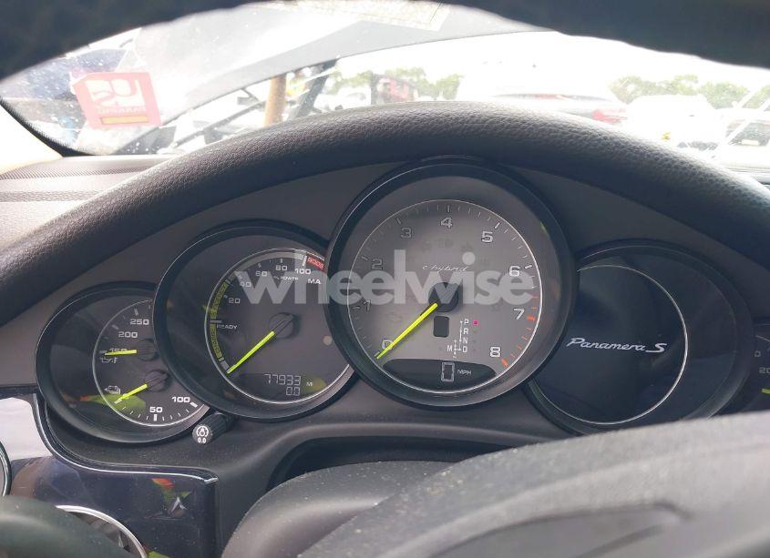 Photo 7 of 2015 Porsche Panamera E-HYBRID S (VIN WP0AD2A72FL040703)