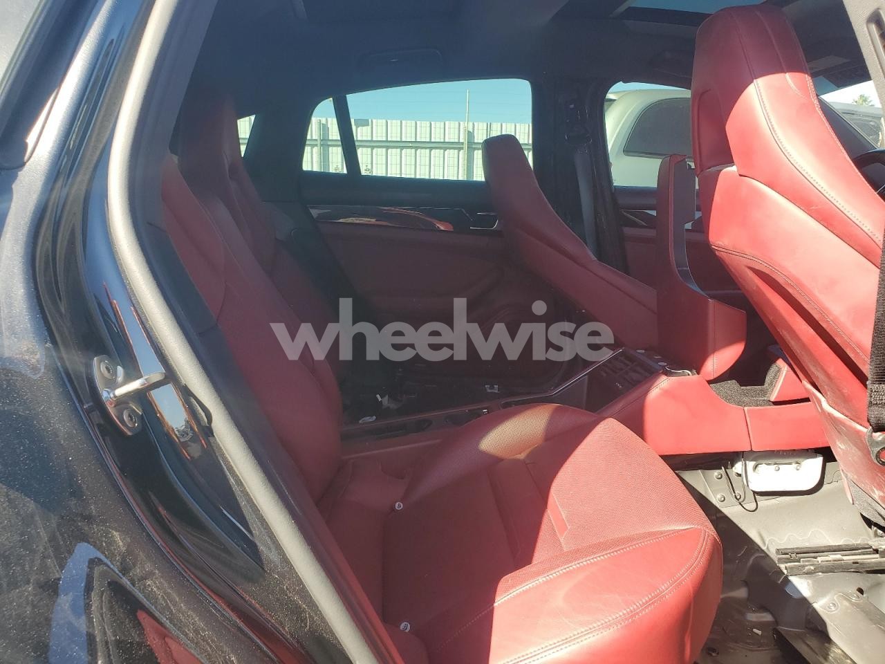 Photo 10 of 2018 PORSCHE PANAMERA 4 E-HYBRID N/A (VIN WP0AE2A76JL127672)