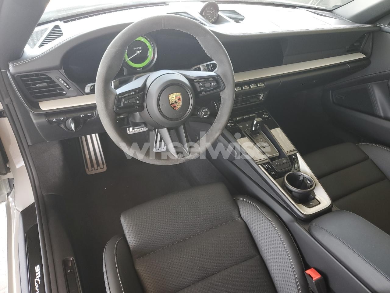 Photo 8 of 2024 PORSCHE 911 TARGA 4S (VIN WP0BB2A92RS234492)