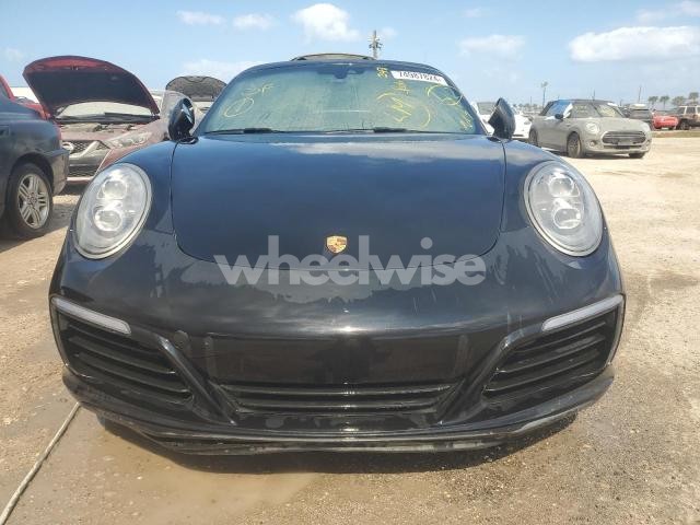 Photo 3 of 2019 PORSCHE 911 TARGA 4S (VIN WP0BB2A95KS125319)