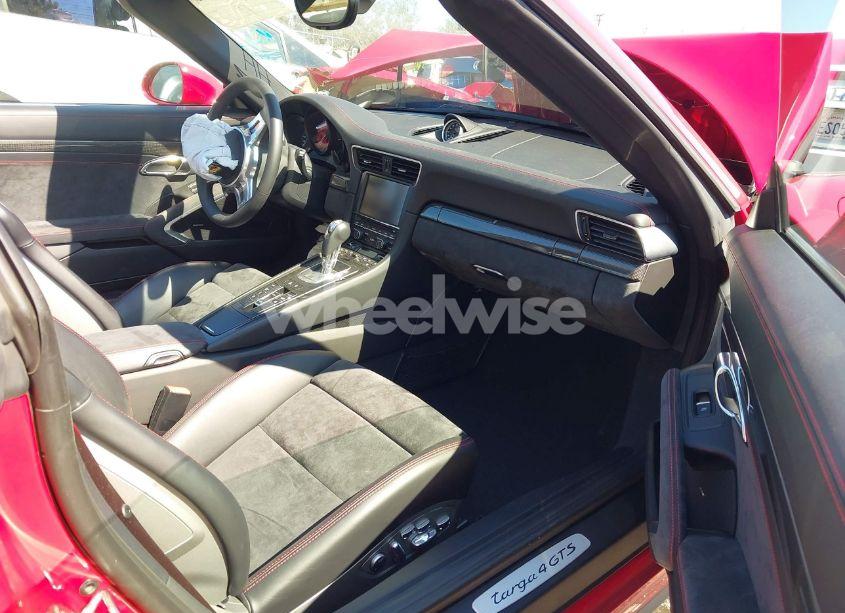 Photo 5 of 2016 Porsche 911 TARGA 4 GTS (VIN WP0BB2A99GS136573)