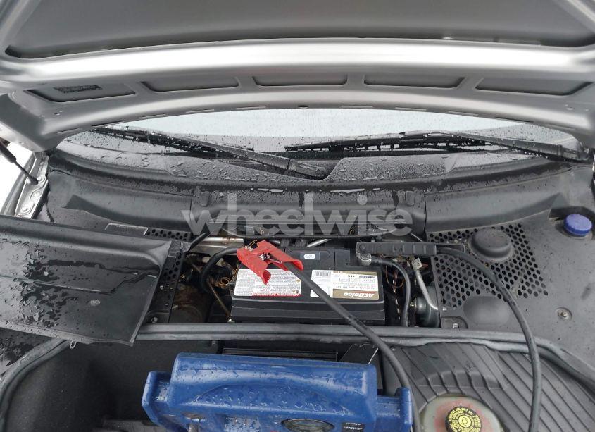 Photo 10 of 2003 Porsche Boxster (VIN WP0CA29873U622672)