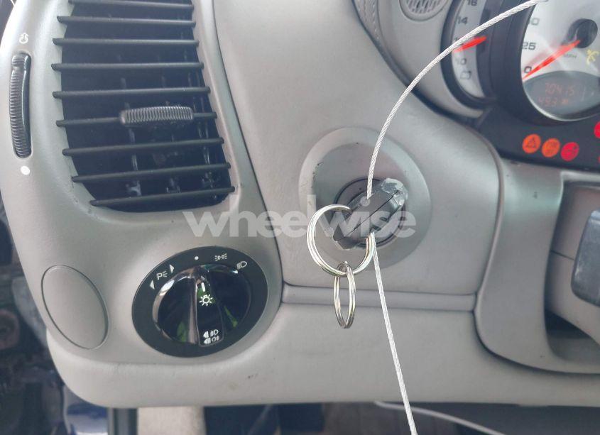 Photo 11 of 2001 Porsche 911 CARRERA/CARRERA 4 (VIN WP0CA29921S653510)