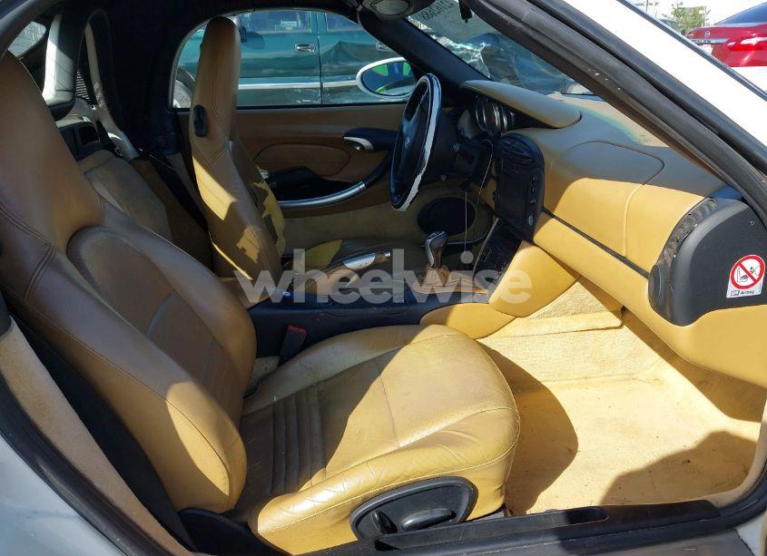 Photo 5 of 2000 Porsche Boxster S (VIN WP0CB2980YU662175)