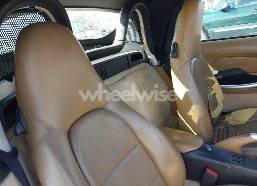 Photo 8 of 2000 Porsche Boxster S (VIN WP0CB2980YU662175)