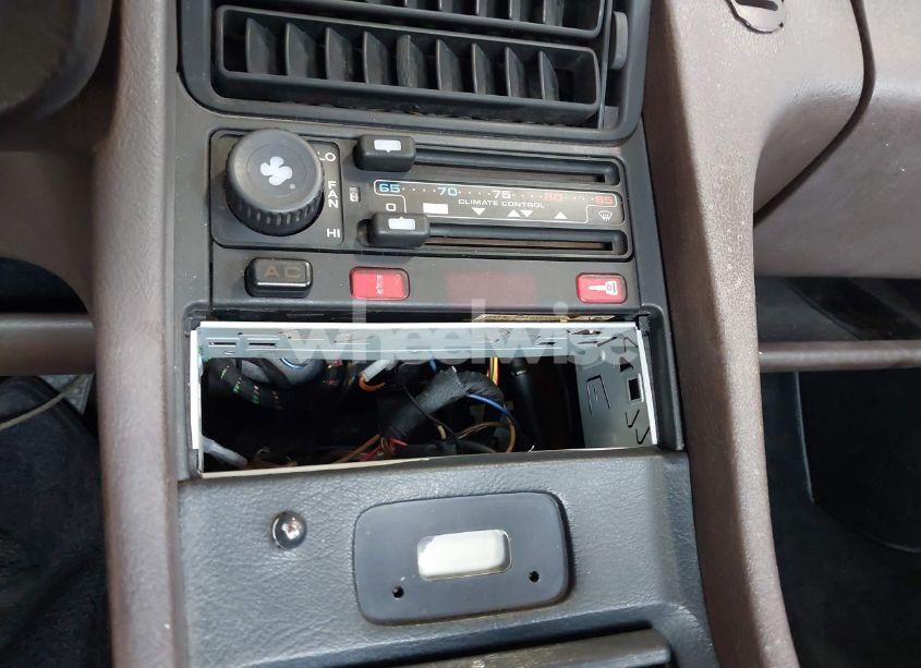 Photo 18 of 1985 Porsche 928 S (VIN WP0JB0924FS861004)