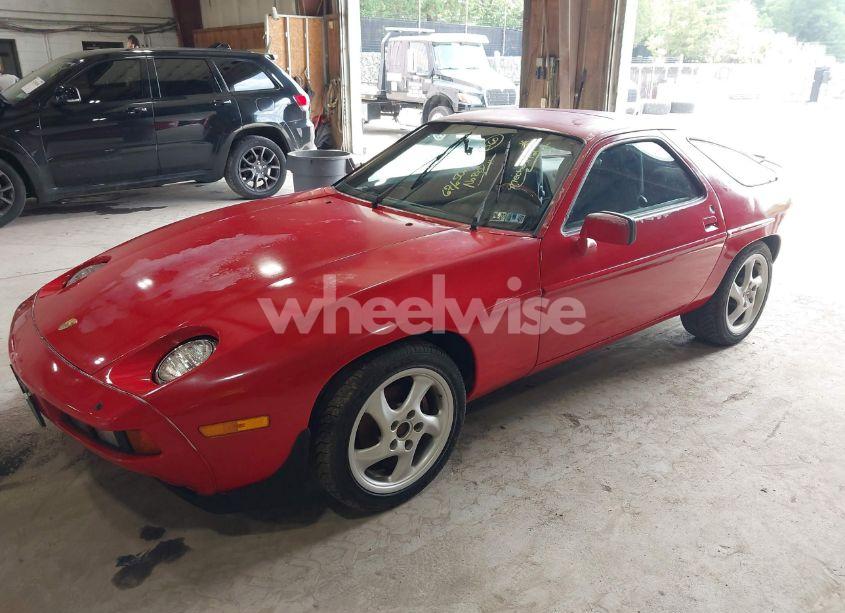 Photo 2 of 1985 Porsche 928 S (VIN WP0JB0924FS861004)