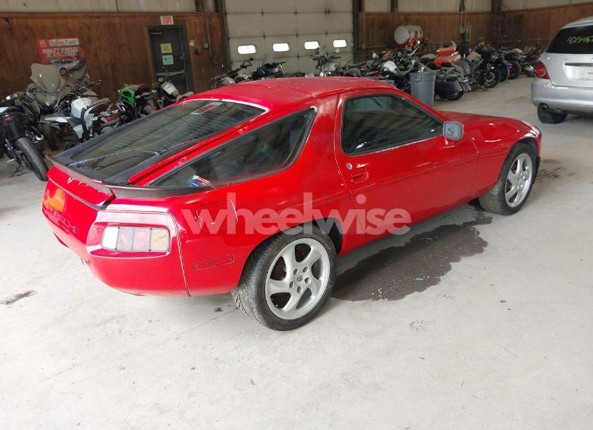 Photo 4 of 1985 Porsche 928 S (VIN WP0JB0924FS861004)