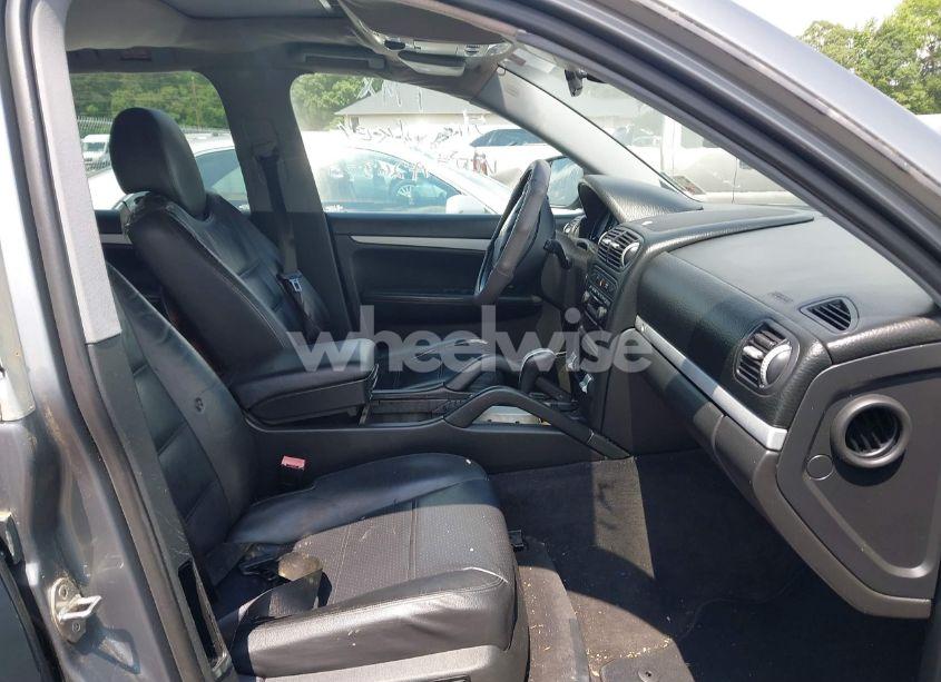 Photo 5 of 2006 Porsche Cayenne N/A (VIN WP1AA29P36LA26370)