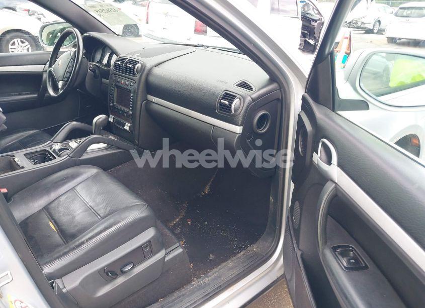 Photo 5 of 2008 Porsche Cayenne N/A (VIN WP1AA29P48LA07412)