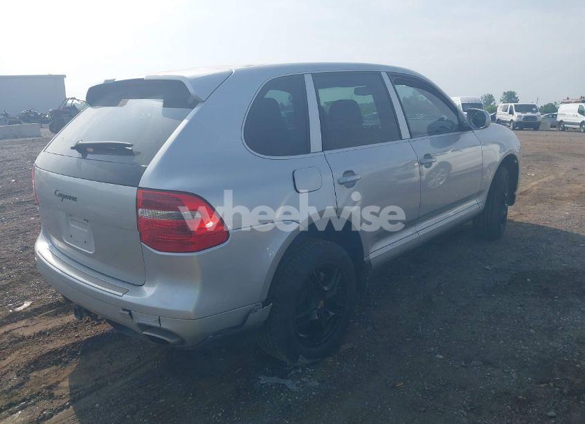 Photo 4 of 2009 Porsche Cayenne N/A (VIN WP1AA29P49LA09131)