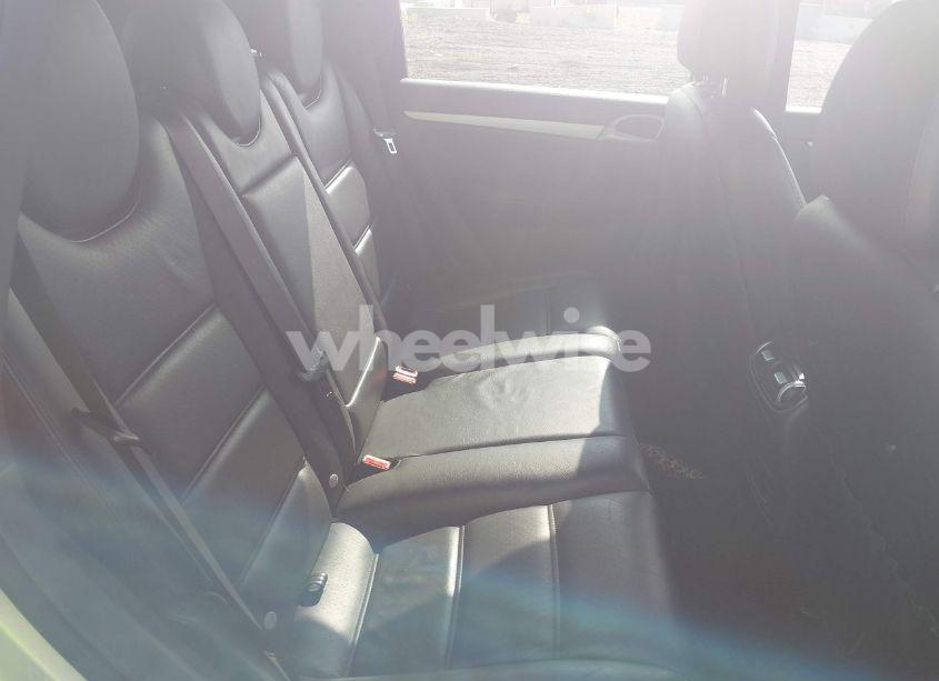 Photo 8 of 2009 Porsche Cayenne N/A (VIN WP1AA29P49LA09131)